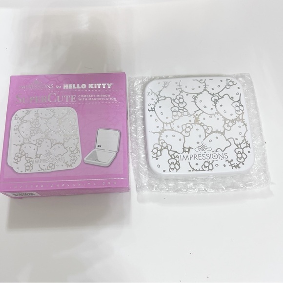 NEW Impressions x Hello Kitty® Supercute Compact Mirror with Magnification - Picture 2 of 7